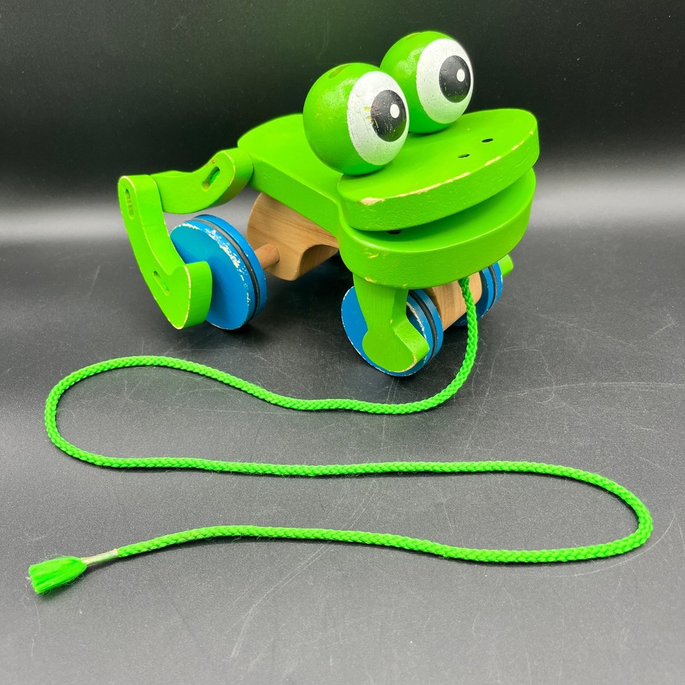 Melissa & Doug Wooden Frog Pull Toy Green Blue Hopping Action Toddler Toy